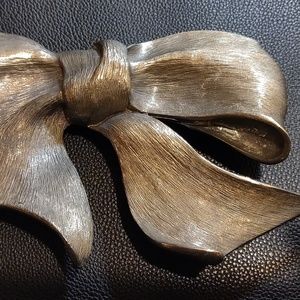Vintage 1983 Christopher Ross Bow Statement Belt Buckle